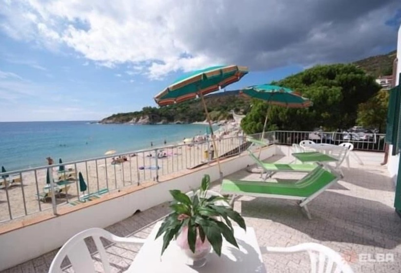 ホテル La Conchiglia