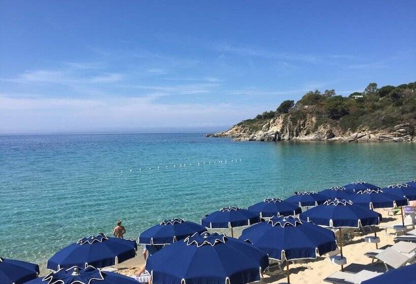 ホテル La Conchiglia