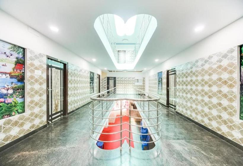 בית מלון כפרי Oyo 72147 Sai Food Plaza