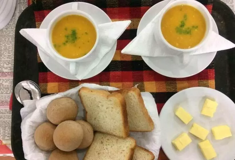 Hotelli Rainforest Edge