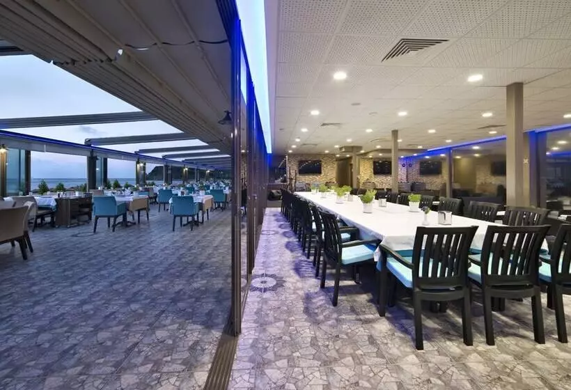 Hotelli Sanli Beach Resort