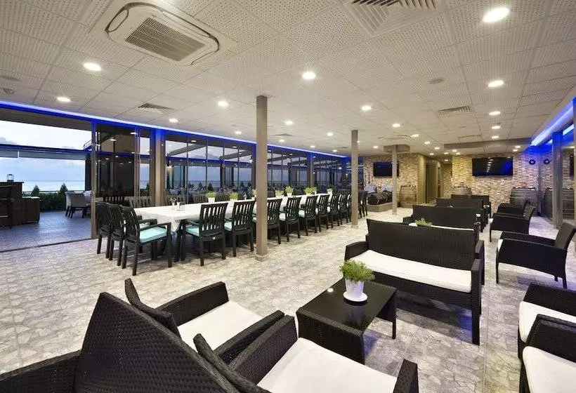 Hotelli Sanli Beach Resort