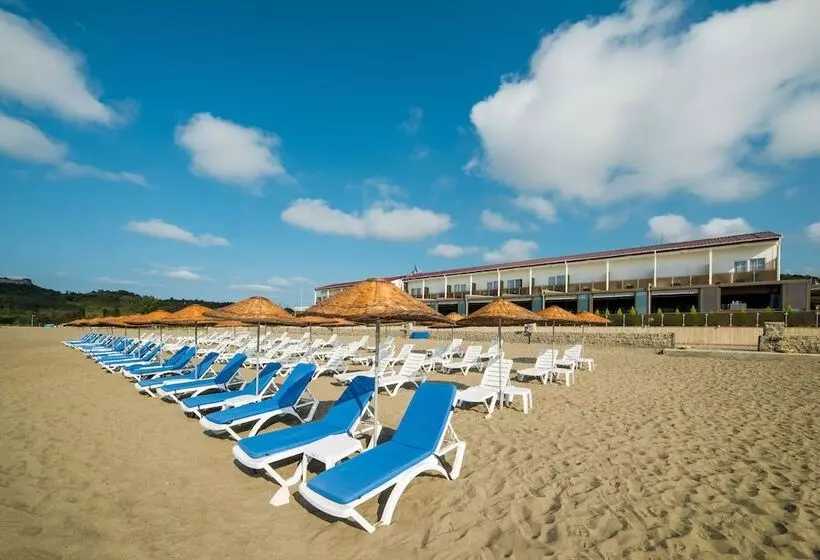 Hotelli Sanli Beach Resort