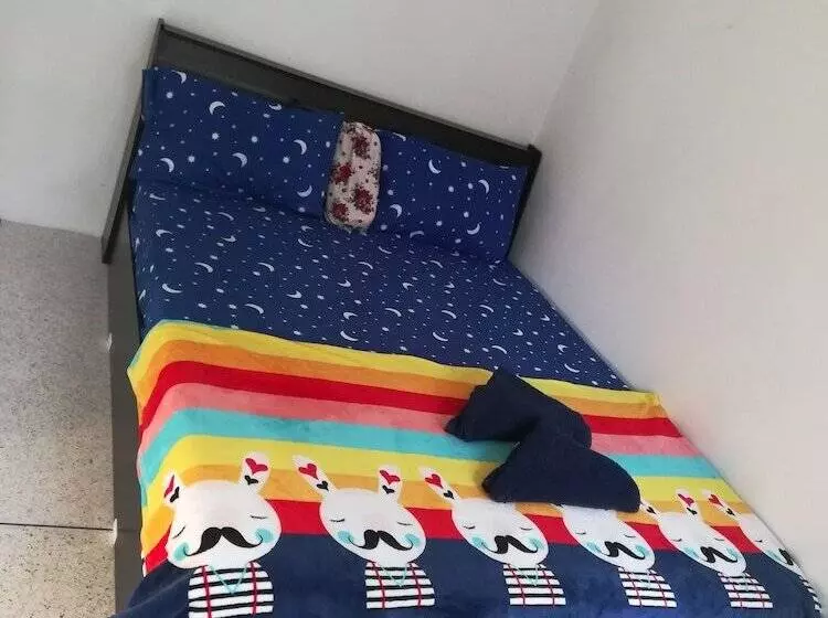 Hotelli Sroe Ground Homestay