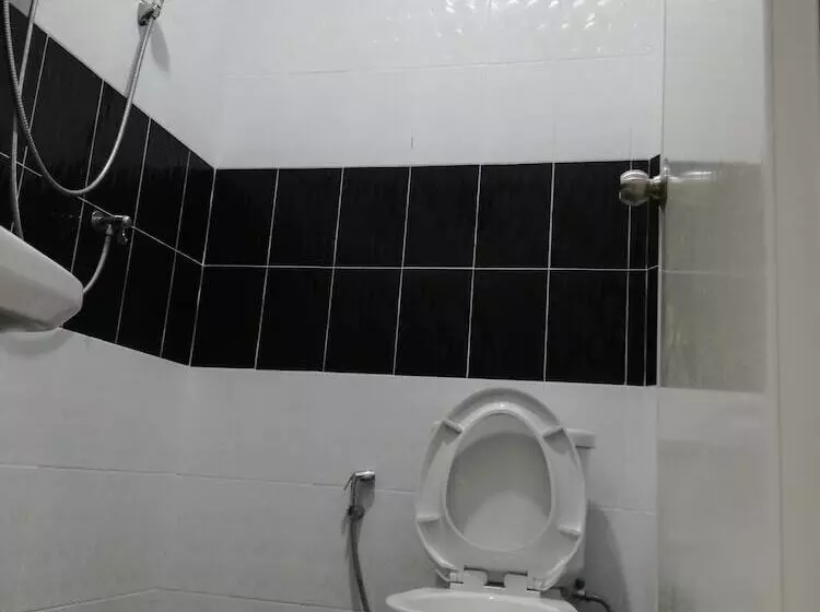 Hotelli Sroe Ground Homestay