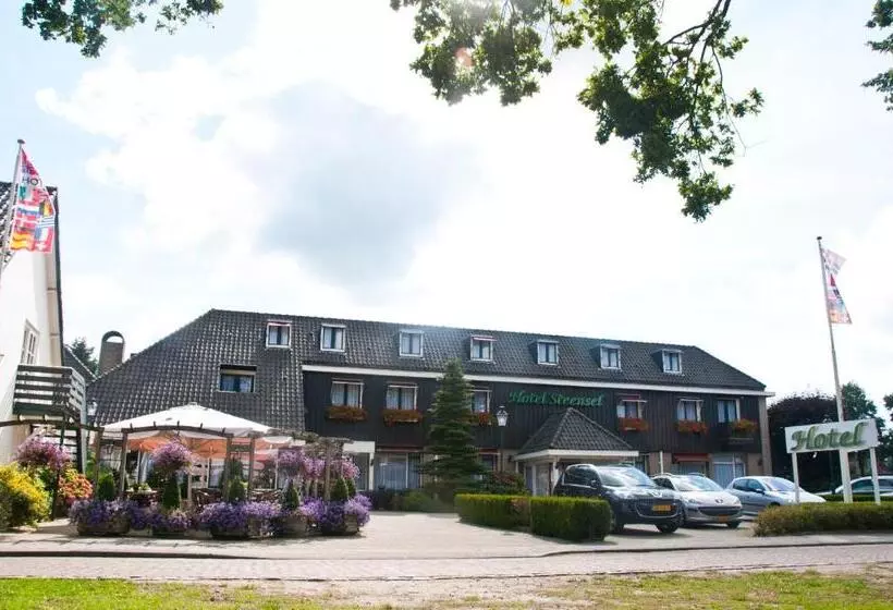 هتل Steensel