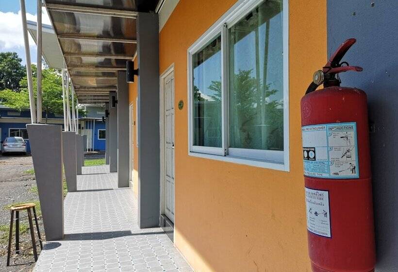 فندق The Palm Village