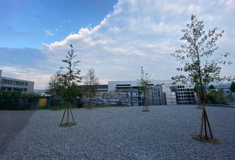 Motel & Aparthotel Brüggli