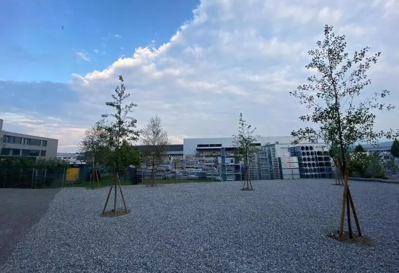 Motel & Aparthotel Brüggli