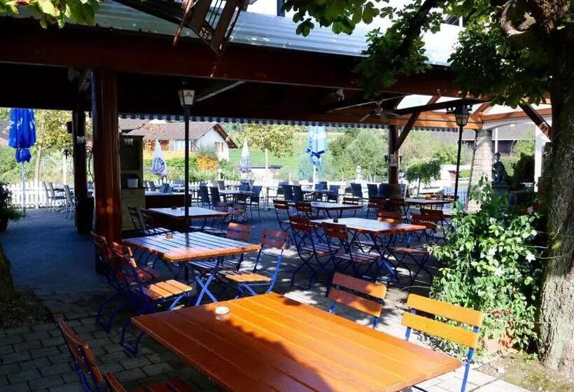 Motel & Aparthotel Brüggli