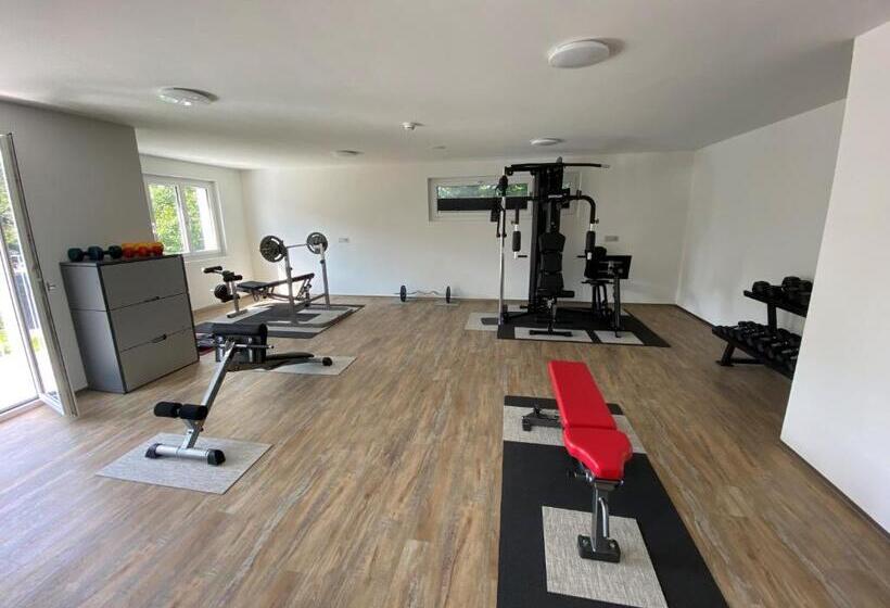 Motel & Aparthotel Brüggli