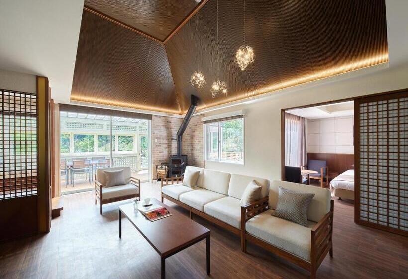 渡假胜地 Koyarunosato Doggys Island