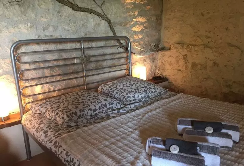 White Stone Cottage Very Well Restored, Surrounded By Nature, With Swimming Pool
