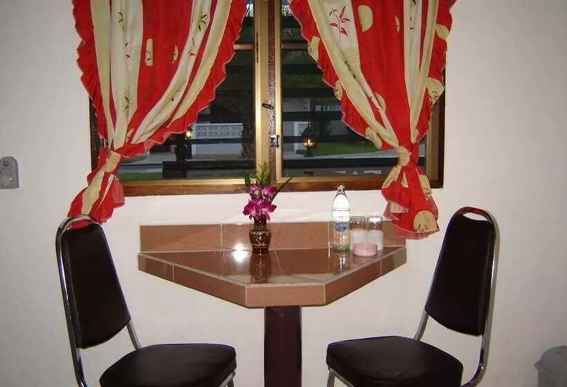 Banlang Hotel Resort & Swimmingpool