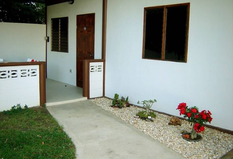 Banlang Hotel Resort & Swimmingpool