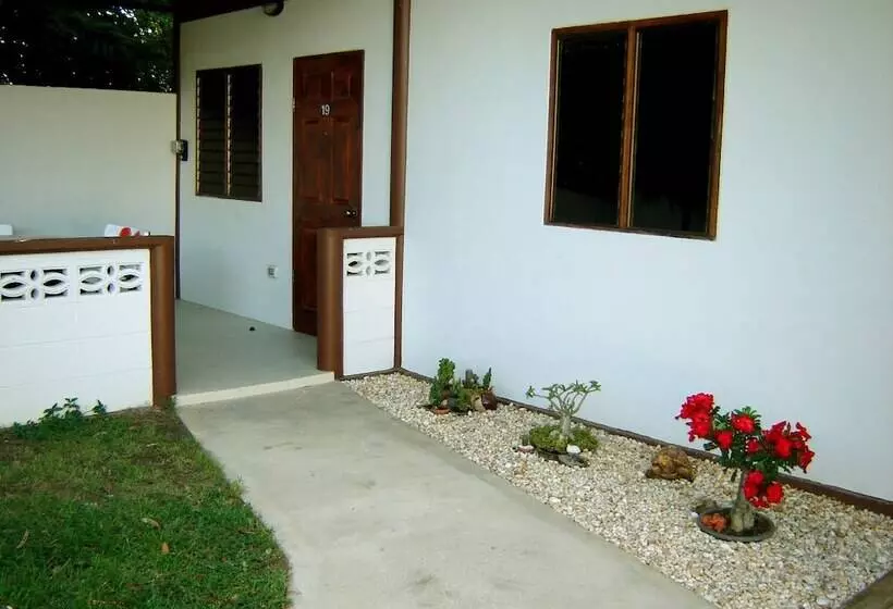 Banlang Hotel Resort & Swimmingpool