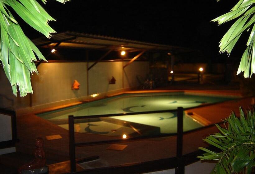 Banlang Hotel Resort & Swimmingpool