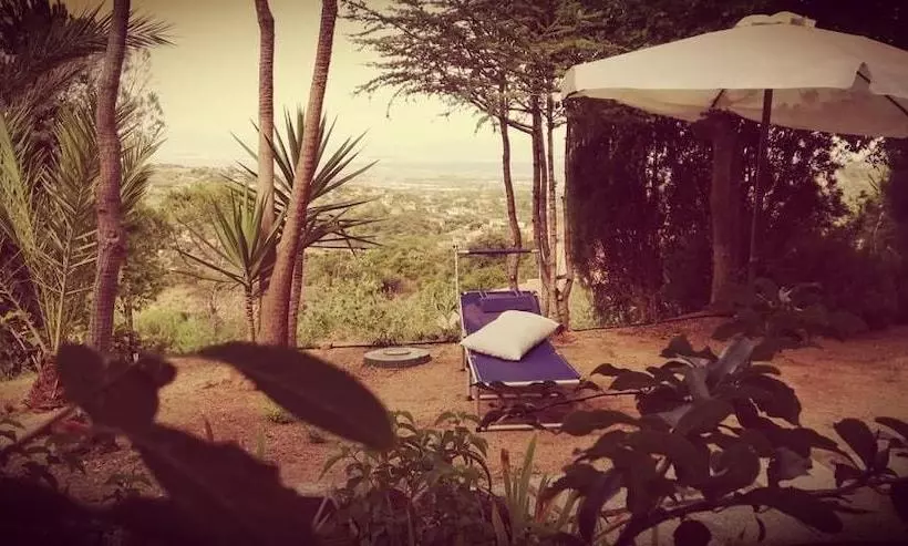 ベッドアンドブレックファースト White House