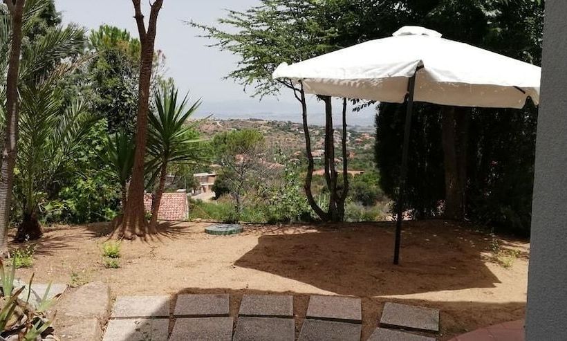 مبيت وإفطار White House