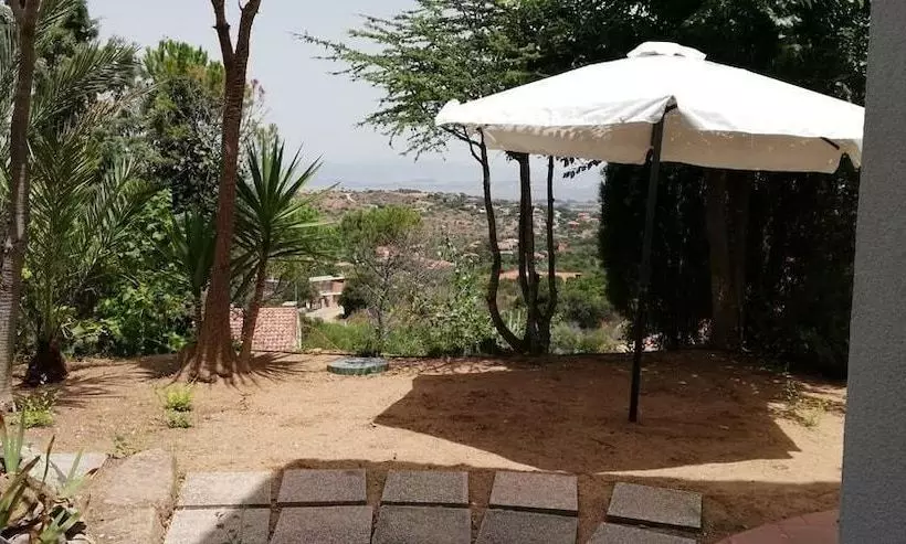 ベッドアンドブレックファースト White House