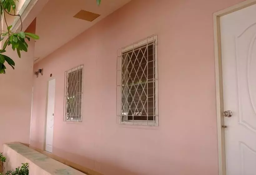 Hotelli Bansuannamdee