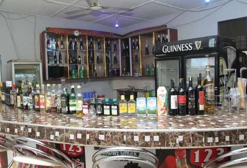 酒店 Mama Lee S Lodge   Yamoransa