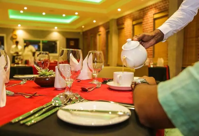 Hotelli Royal Classic Resort