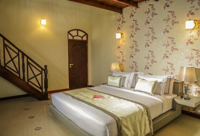 בית מלון כפרי Royal Classic Resort