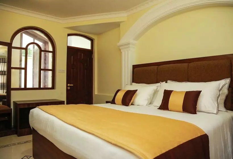 Hotelli Royal Classic Resort