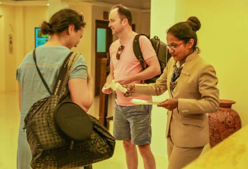 בית מלון כפרי Royal Classic Resort