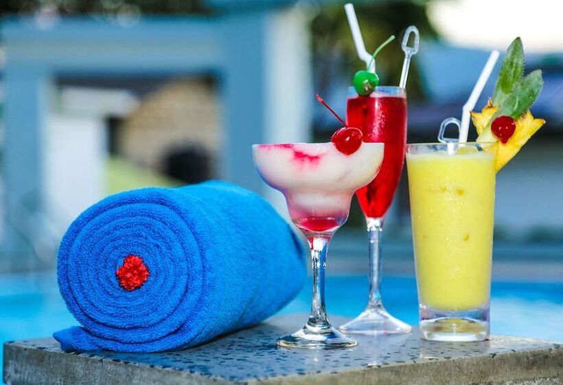 בית מלון כפרי Royal Classic Resort