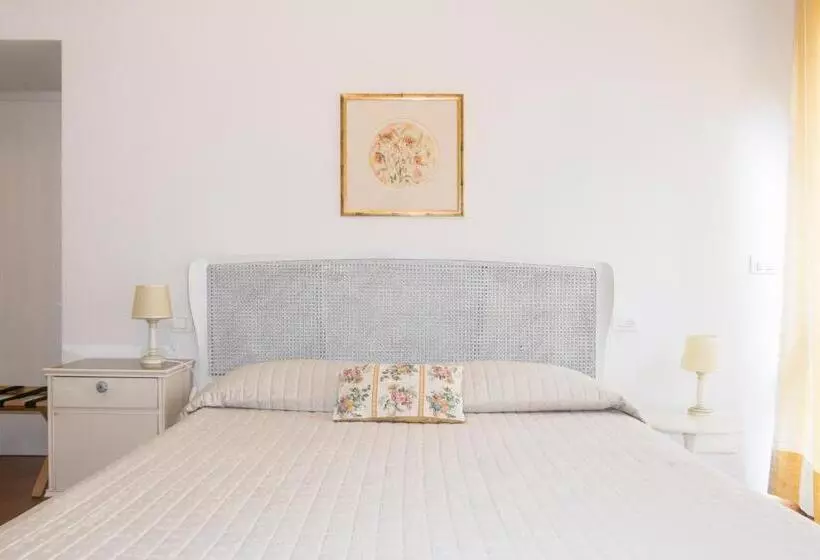 Maaseutuhotelli Agriturismo Podere Rondinaio