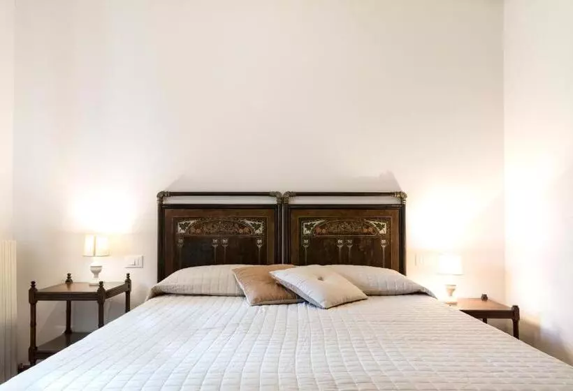 Maaseutuhotelli Agriturismo Podere Rondinaio