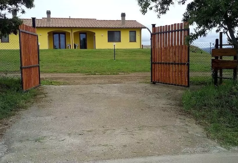 田舎風ホテル Il Chiosco Giallo