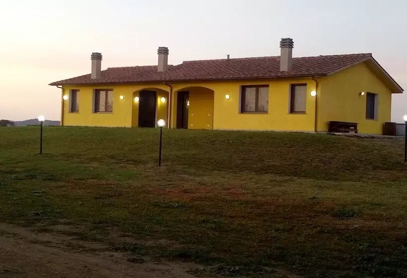 田舎風ホテル Il Chiosco Giallo