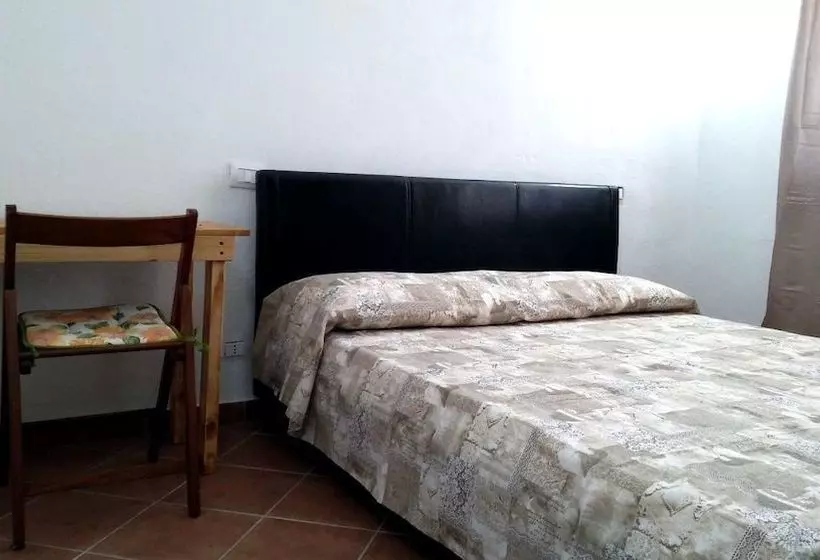 田舎風ホテル Il Chiosco Giallo