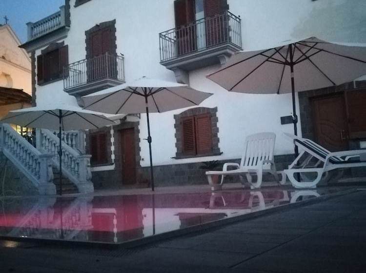 ペンション Casale Villa Marzia