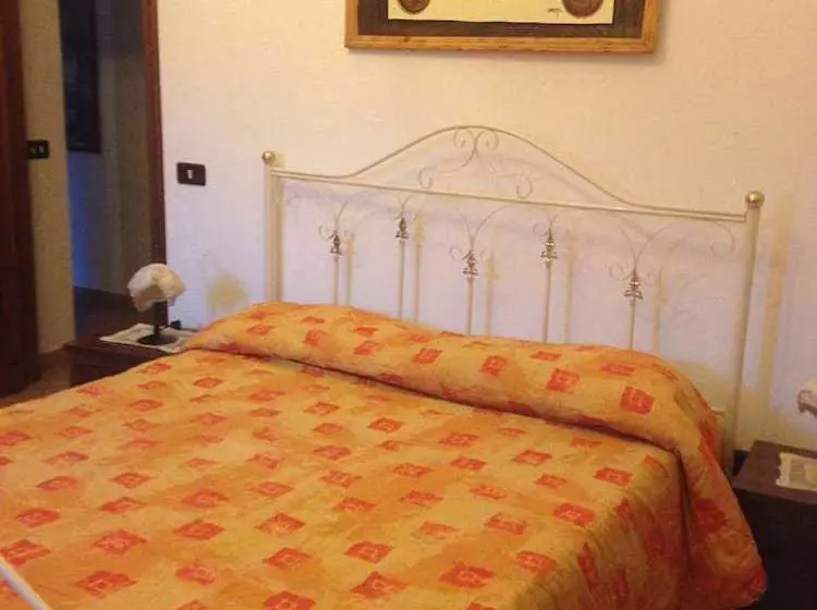 ペンション Casale Villa Marzia