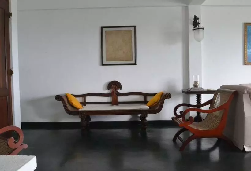 پانسیون Primrose Bungalow