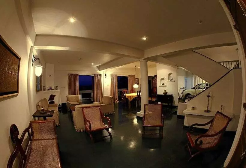 پانسیون Primrose Bungalow