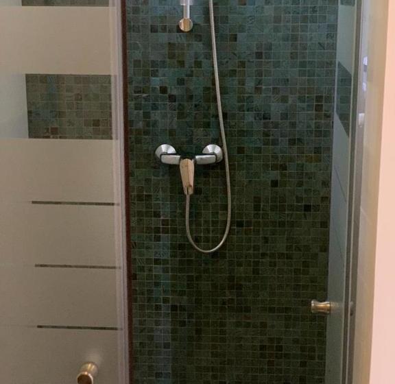 بنسيون Chic City Rooms