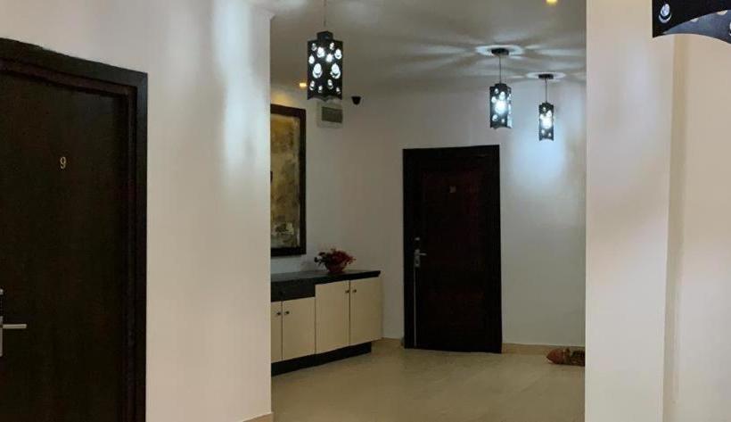 بنسيون Chic City Rooms