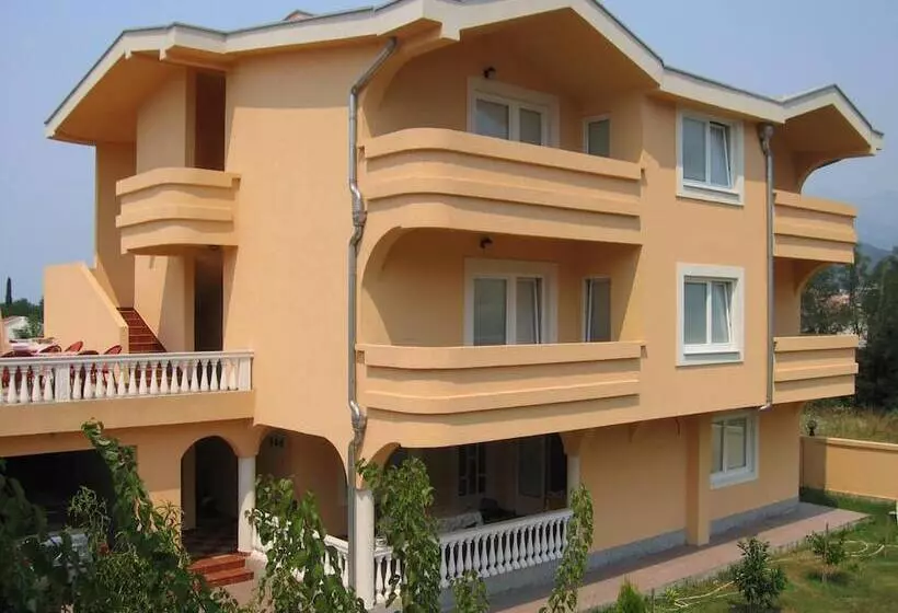 Apartments Old Olive