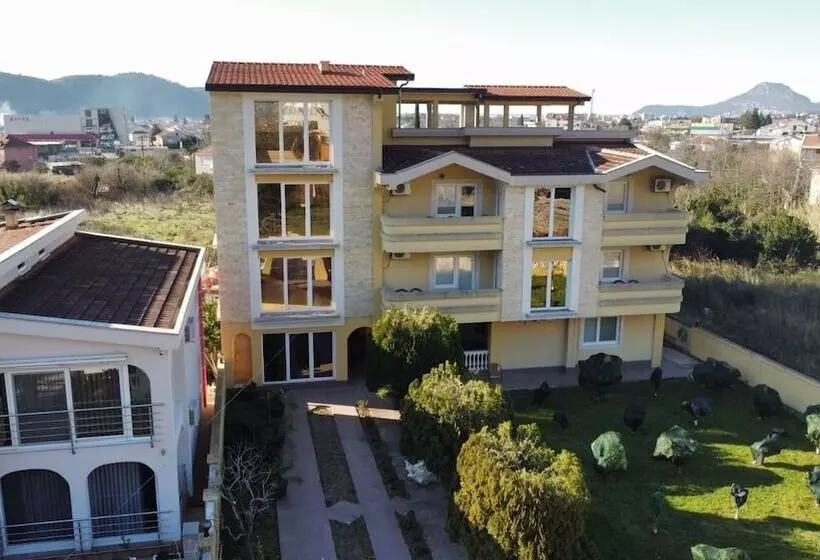 Apartments Old Olive