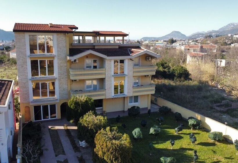 Apartments Old Olive