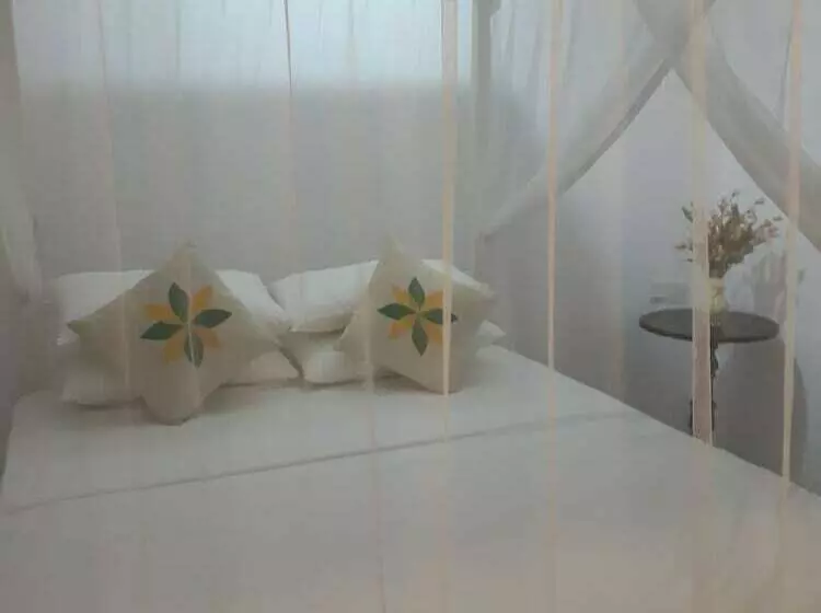 ホテル Dineth Villa