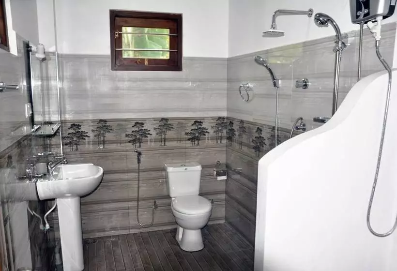 ホテル Dineth Villa