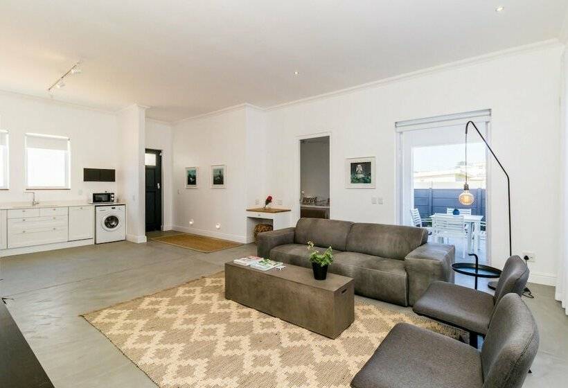 בית מלון כפרי Perla