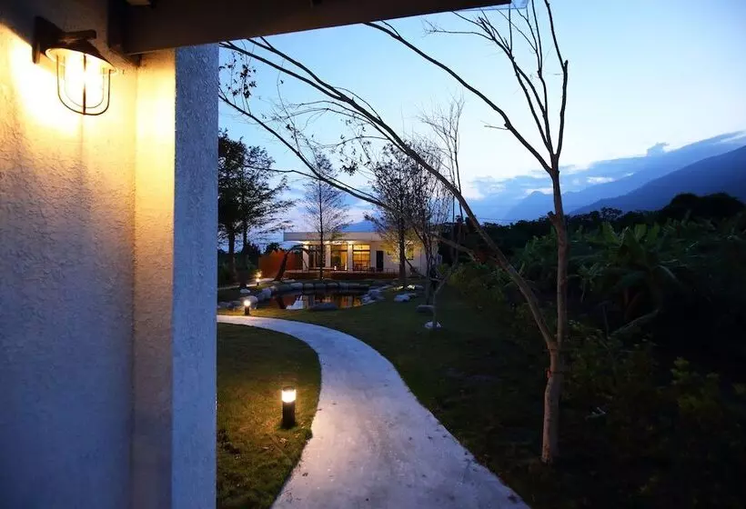 هتل Taroko Yan Hai Bo Villa