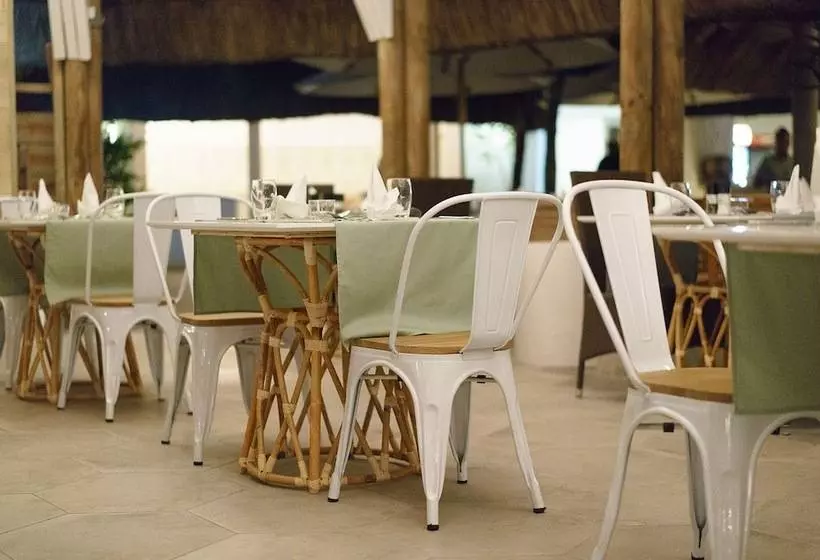 هتل Coin De Mire Attitude